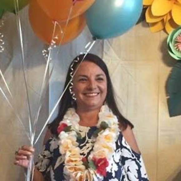 Meet your Posher, Dina - Picture 1 of 1